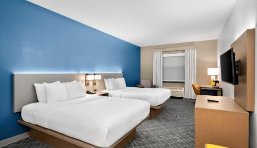 Queen Room with Two Queen Beds - Non-Smoking