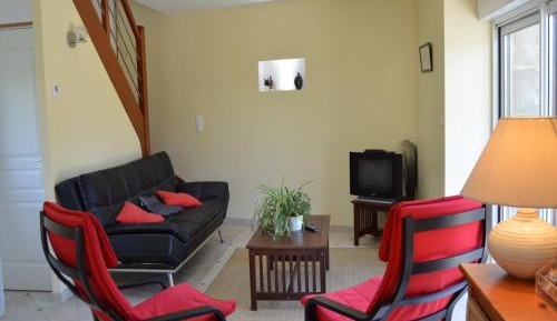 Three-Bedroom Vacation Home 