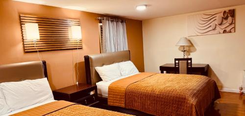 Superior Queen Room with Two Queen Beds