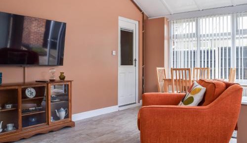 Two-Bedroom Holiday Home