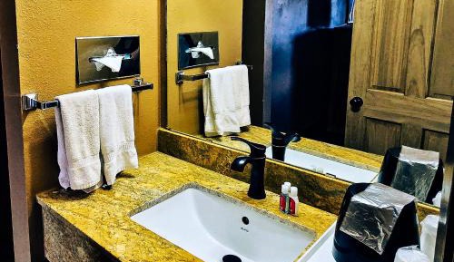 Double Room with Two Double Beds - Non-Smoking