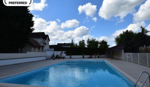 Two-Bedroom Holiday Home