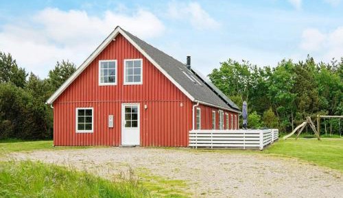 Six-Bedroom Holiday Home