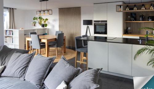One-Bedroom Apartment with Terrace