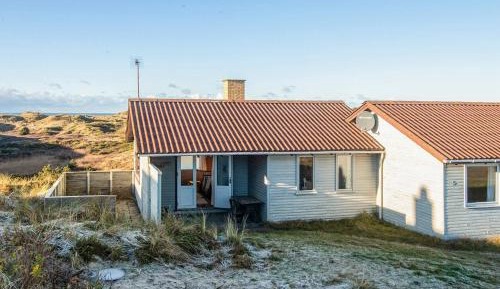 Three-Bedroom Vacation Home 