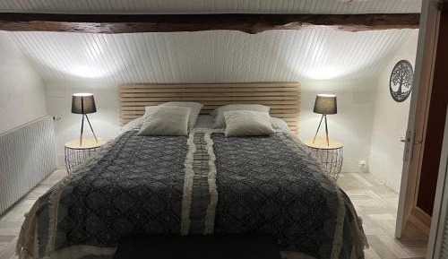 Quadruple Room with Private Bathroom