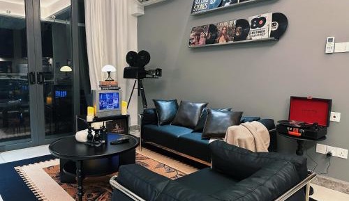 Two-Bedroom Apartment with Balcony and Sea View