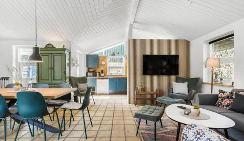 Five-Bedroom Holiday Home