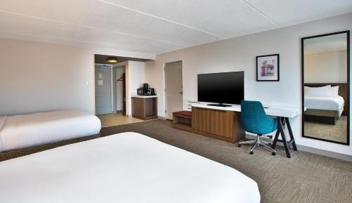 Queen Room with Two Queen Beds - Non-Smoking