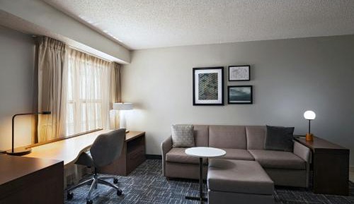 King Studio with Sofa Bed