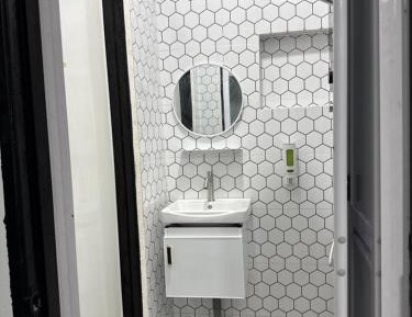 6-Bed Mixed Dormitory Room