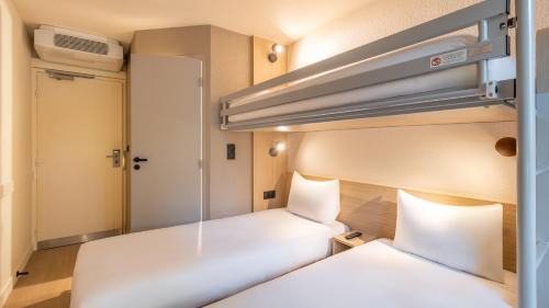 Standard Twin Room with One Bunk Bed
