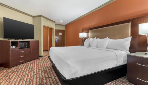 Large King Room - Non-Smoking