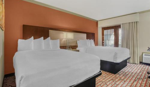 Queen Room with Two Queen Beds and Patio - Non-Smoking