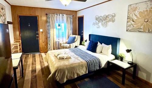 Queen Room
