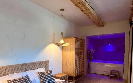 King Suite with Spa Bath