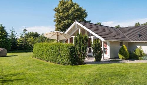 Three-Bedroom Vacation Home 