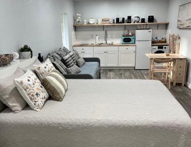 One-Bedroom House