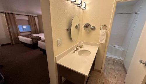 Economy Twin Room