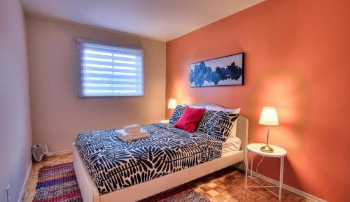 Three-Bedroom Apartment with Balcony
