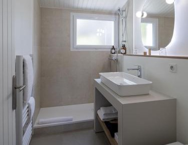 Double or Twin Room with Sea View