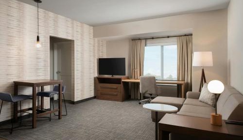 One-Bedroom King Suite with Sofa Bed 