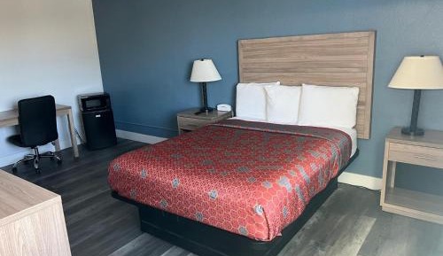 Queen Room