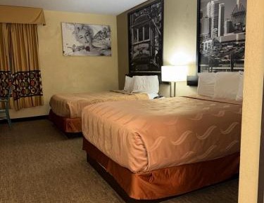 Standard Queen Room with Two Queen Beds