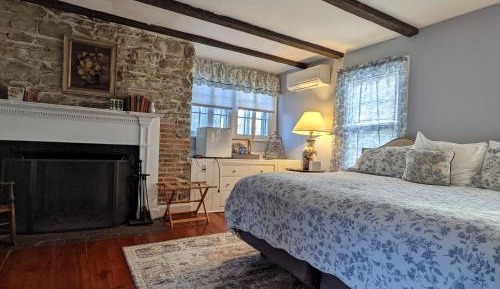 Quadruple Room with Bathroom