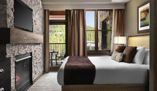 Two-Bedroom with Den Villa