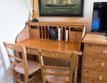 Superior One-Bedroom Apartment