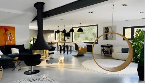 Villa with Garden View