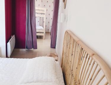 One-Bedroom Apartment with City View