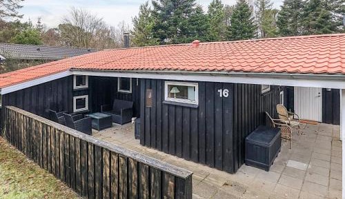 Two-Bedroom Holiday Home