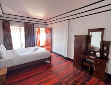 Double Room with Balcony and Sea View