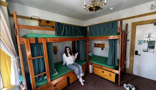 4 Bed Female Dormitory Room with Shared Bathroom