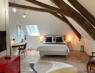 Suite with Garden View