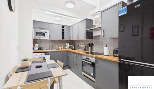 Apartment with Shower