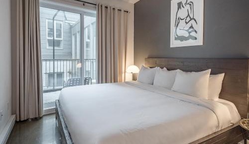 Superior Apartment with Balcony