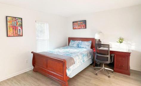 Queen Room with Shared Bathroom