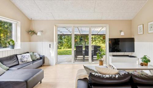 Three-Bedroom Vacation Home 