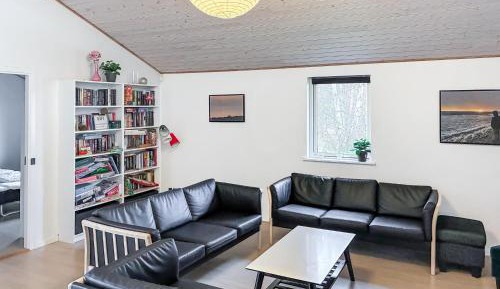 Five-Bedroom Holiday Home