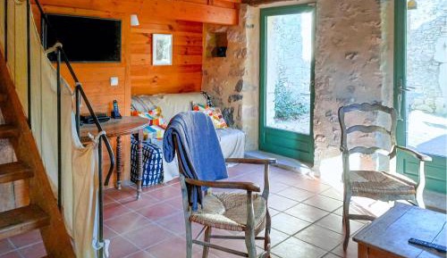 Two-Bedroom Holiday Home