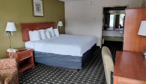 King Room with Tub - Disability Access/Non Smoking
