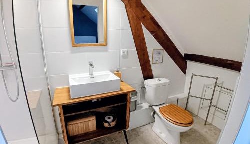 Double Room with Private Bathroom