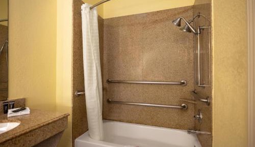 2 Queen Beds | Suite, Non-Smoking, Micfridge