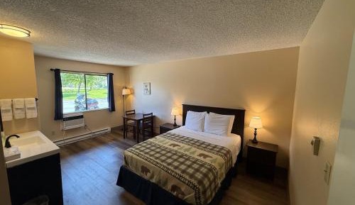 Queen Room Deluxe