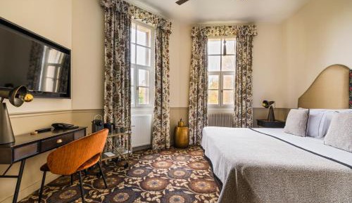 Standard Double or Twin Room - Castle