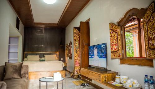 Double Room with Private Bathroom