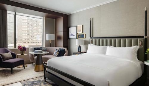 Premier King Room with Rain Shower and Soaking Tub